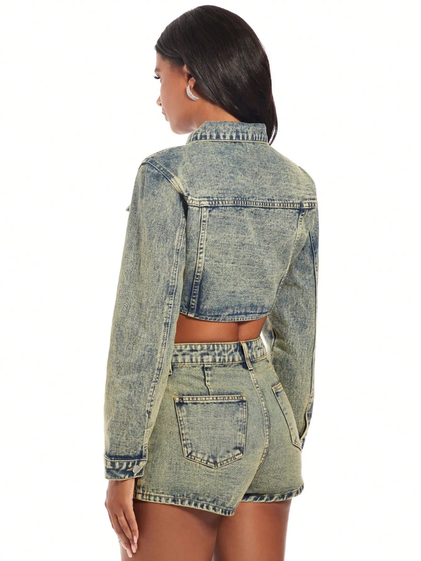 Flap Pocket Curved Hem Crop Denim Jacket