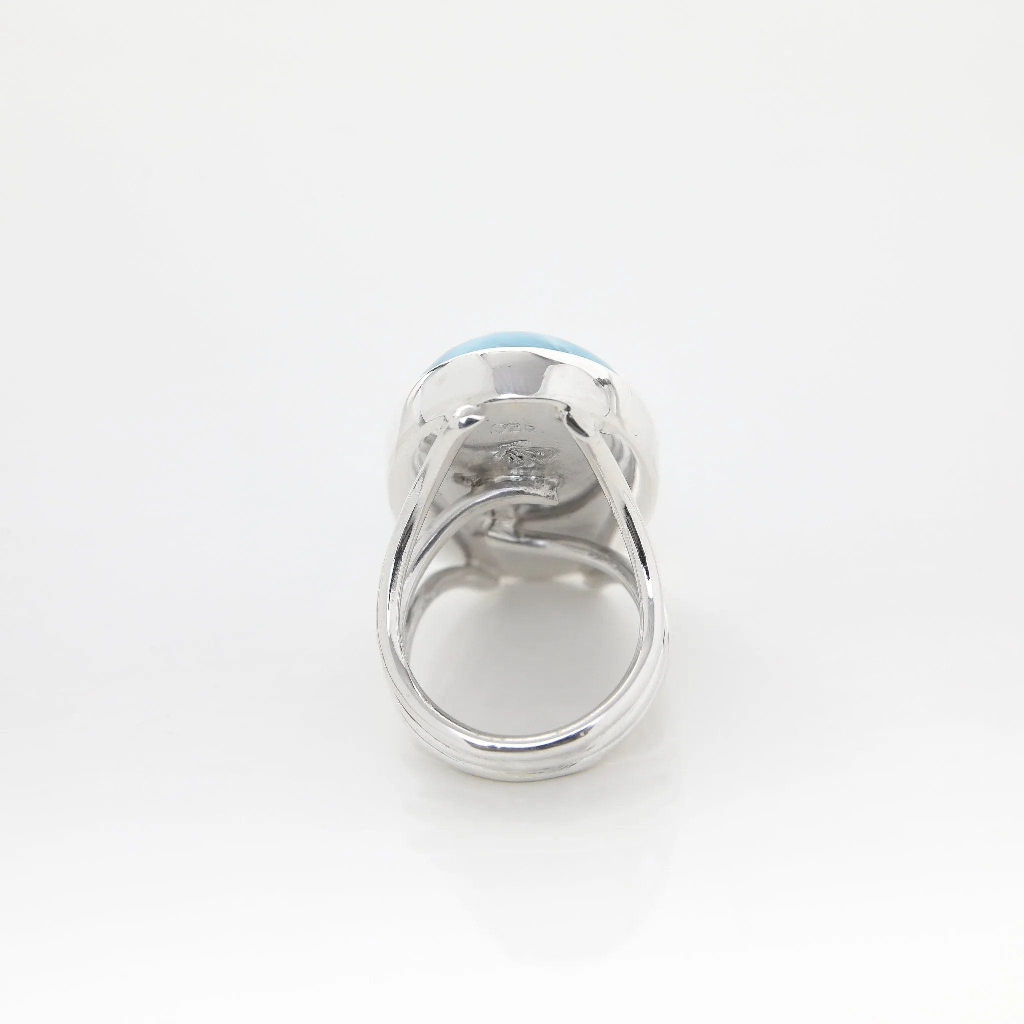 Larimar Oval Ring Leandra