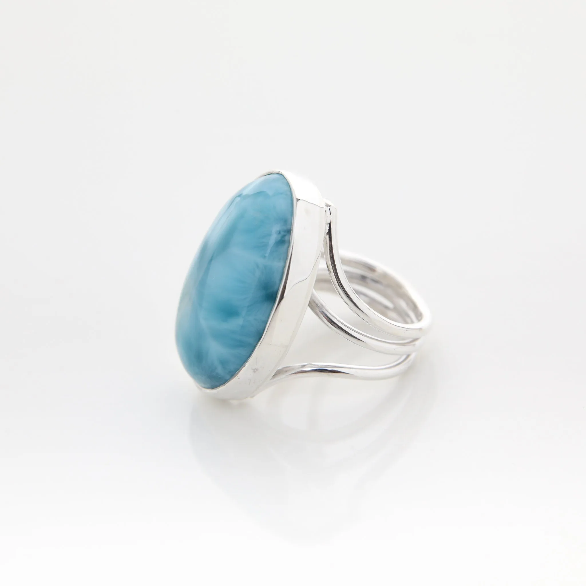 Larimar Oval Ring Leandra