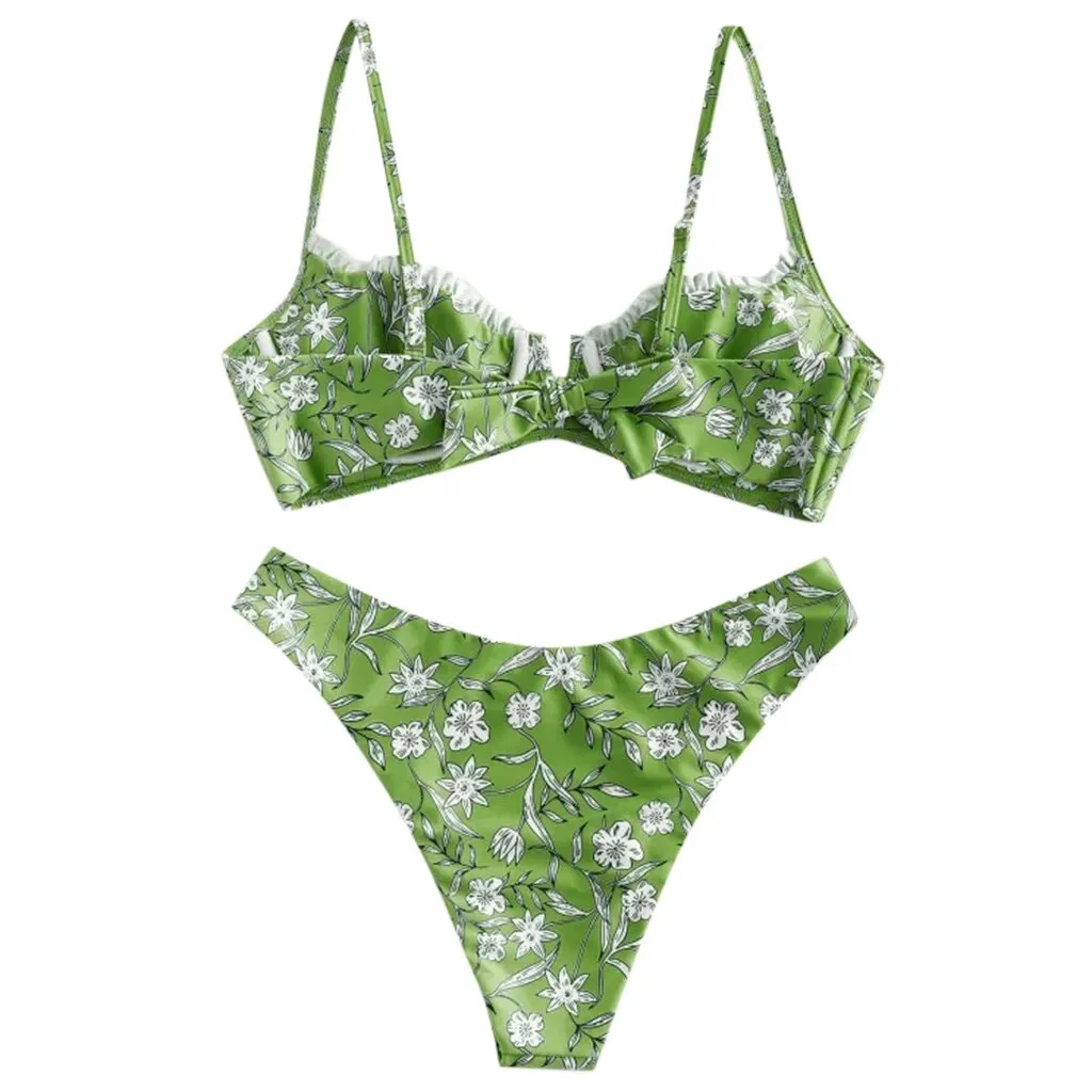 Niedlicher, hoch geschnittener Bikini mit Blumenmuster und V-Ausschnitt