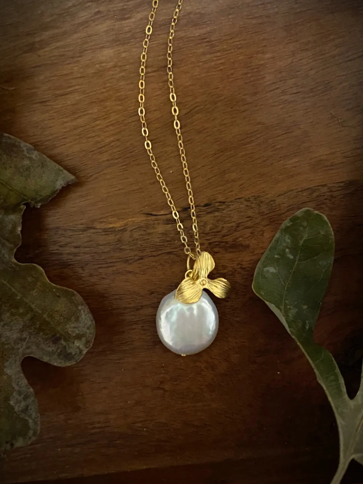 Orchid & Coin Pearl Necklace