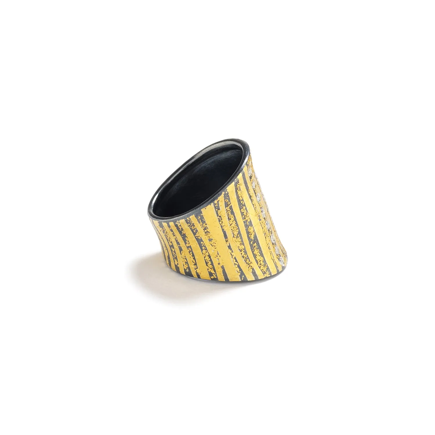 Vertical Line Ring